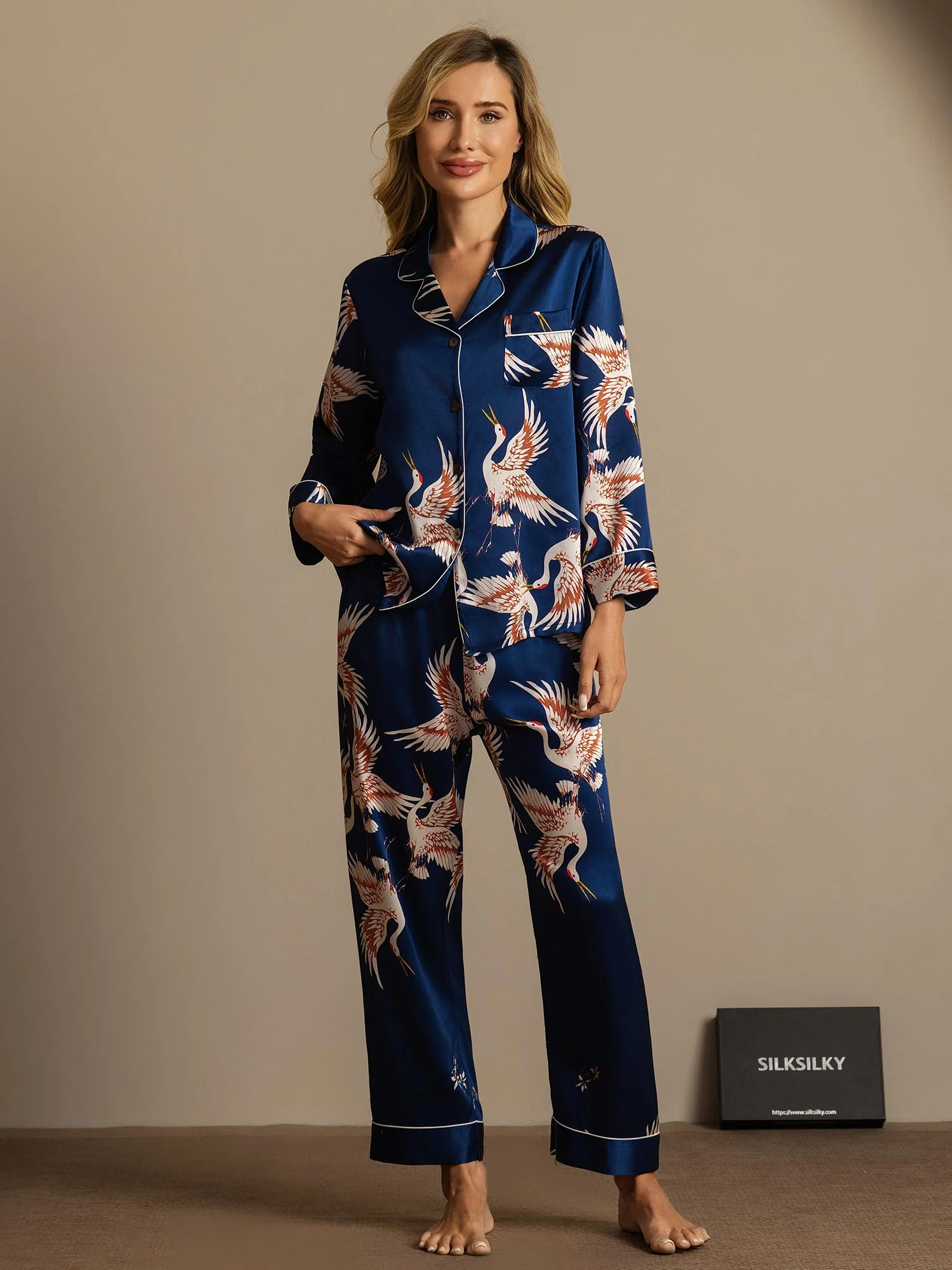 19Momme Pure Silk Crane Print Women's Long Sleeve Notch Collar Pajamas Set - Image 15